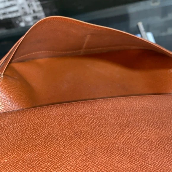 Authentic Louis Vuitton Monogram Checkbook/Phone Continental Wallet - Picture 11 of 15